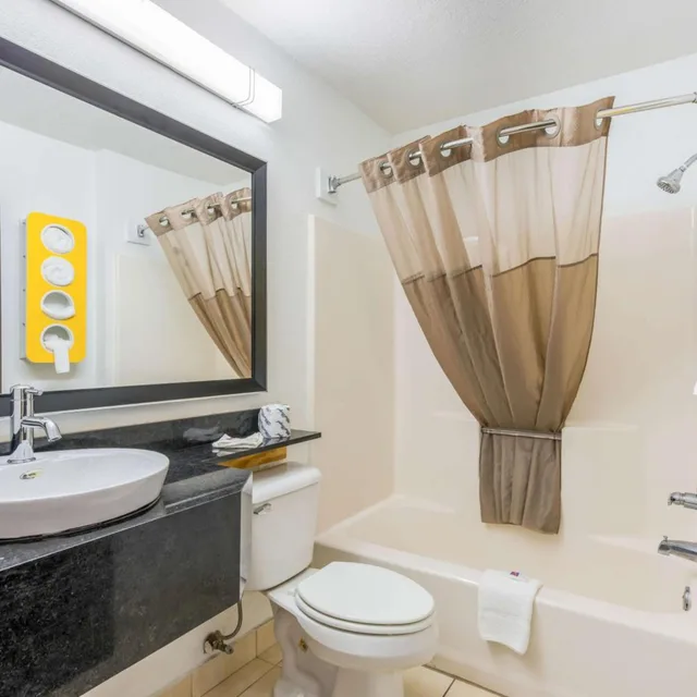 غرفة بسريرين كوين، Motel6 Gastonia, NC 5/5