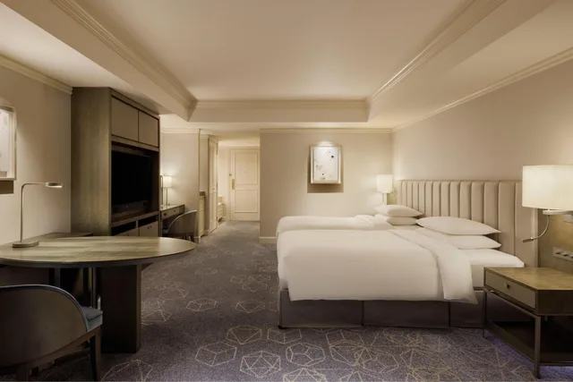Deluxe, Twin Beds, Concierge Level، Nagoya Marriott Associa Hotel 3/7