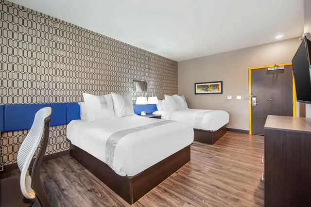 غرفة بسريرين كوين، Glo Best Western Dawley Farms In Sioux Falls 6/10
