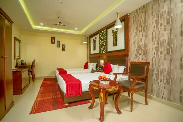 جناح غراند بسرير كوين، Sathyam Grand Resort Sriperumbudur 2/2