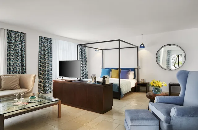 Grand, Suite, Double and Twin Beds, Sea Front, Private Pool، Eagles Palace - Small Luxury Hotels of the World 4/10