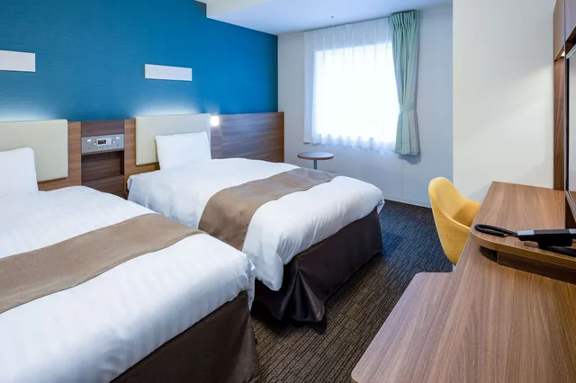 Room, Twin Beds, Sofa, Comfort Hotel Sapporo Susukino 3/9
