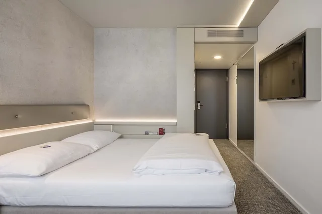 غرفة اقتصادية بسرير كوين، TOP KHR Stadthotel Munster 2/6