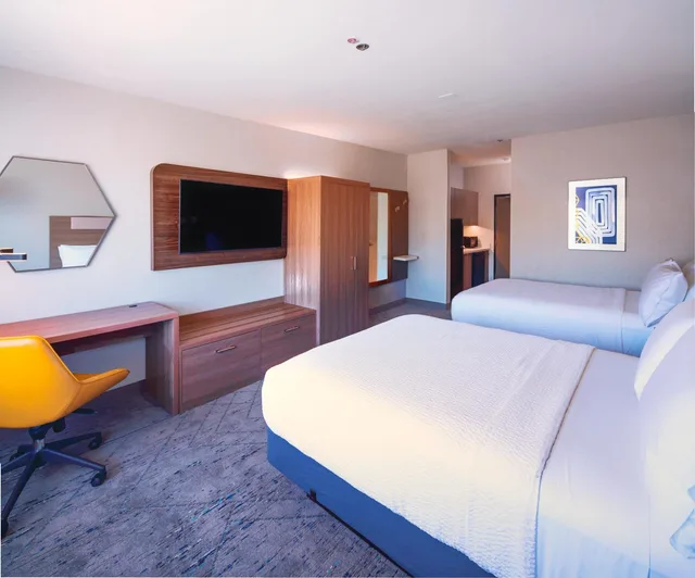 غرفة قياسية بسريرين كوين بحوض استحمام لذوي الإعاقة، Holiday Inn Express La Mesa Near SDSU 3/4