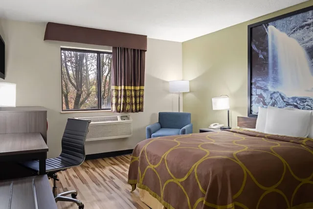 غرفة قياسية بسرير كوين، Super 8 by Wyndham Hagerstown 2/9