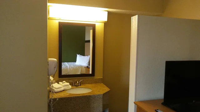 استوديو ديلوكس بسرير مزدوج مع أريكة لذوي الإعاقة، Extended Stay America - Denver - Aurora North 5/6