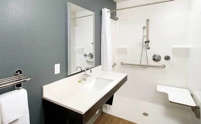 غرفة بسرير كوين لذوي الإعاقة، WoodSpring Suites Baltimore White Marsh - Nottingham 5/5
