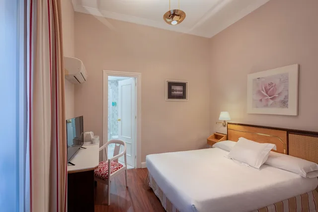غرفة مفردة بسرير مزدوج، Anacapri 1/3