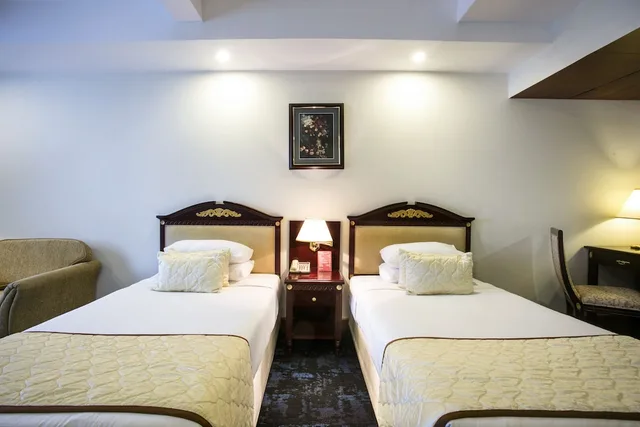 غرفة ديلوكس بسريرين منفصلين، Hotel Sarina 4/7