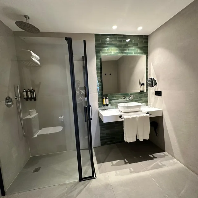غرفة بسرير مزدوج في الطابق الأرضي، Hotel El Rosal de Cudillero 5/10