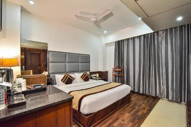 غرفة بزنس بسرير كوين، Hotel Sawera Grand 2/3