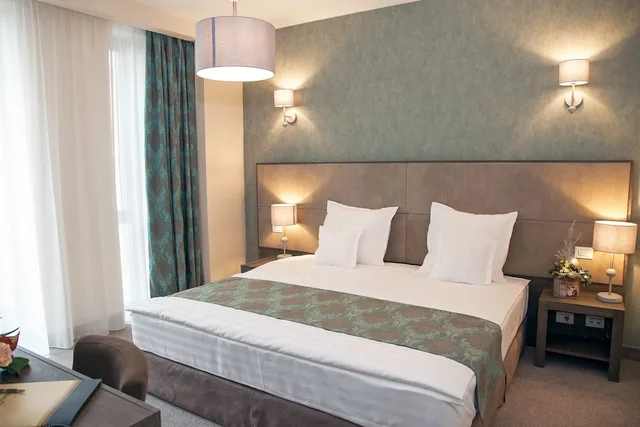 Superior, Twin Beds, Victoria Bulevard Hotel 2/3