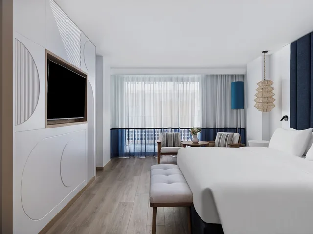 غرفة بريميوم بسرير كينج مع أريكة، InterContinental Crete by IHG 2/7