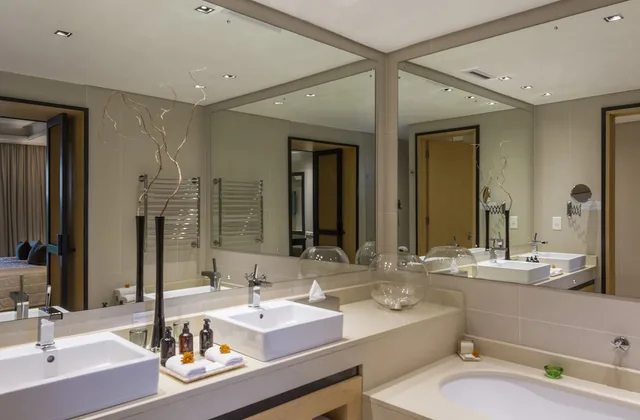 Business, Suite, Double Bed, No. 5 Boutique Art Hotel 5/5