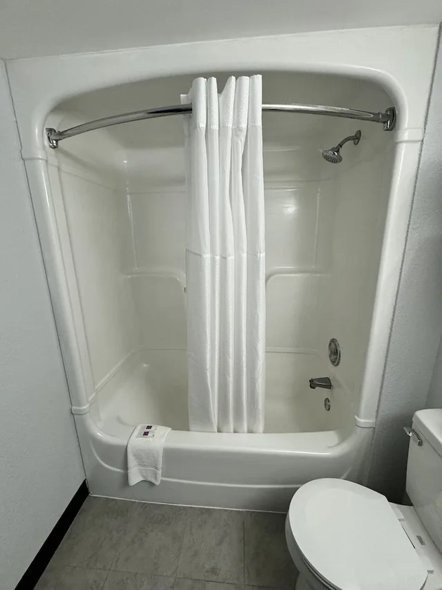 غرفة ديلوكس بسريرين كوين للمدخنين، Motel6 East Syracuse, NY - Airport 7/10