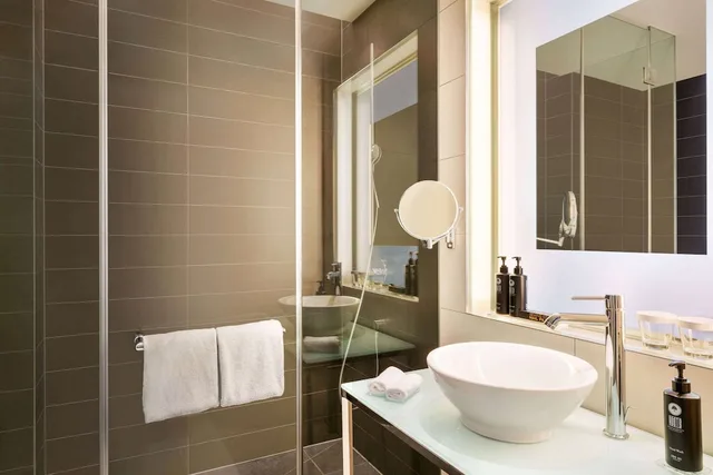 غرفة أساسية بسريرين منفصلين، Vienna House by Wyndham Andels Berlin 3/4