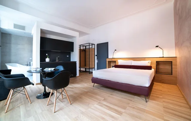غرفة تنفيذية، Youroom Abruzzi 1/7
