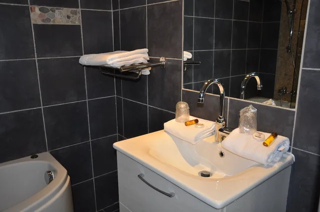 غرفة سوبيريور بسرير كينج، La Pietra Hotel Restaurant 10/10