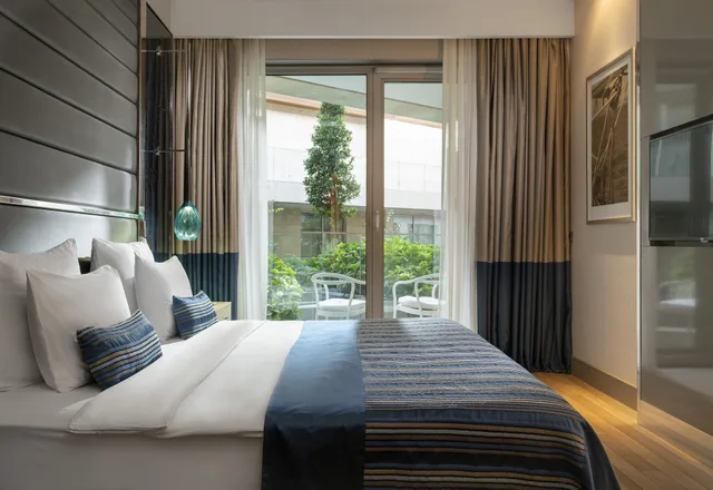 غرفة بريميوم بسرير كينج، Crowne Plaza Istanbul - Florya 3/10