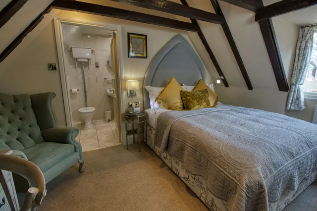 Courtyard, Classic, Double Bed، Lumley Castle 3/10