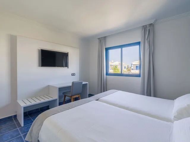 غرفة عائلية بسريرين منفصلين، Hotel LIVVO Mirador Papagayo 3/7