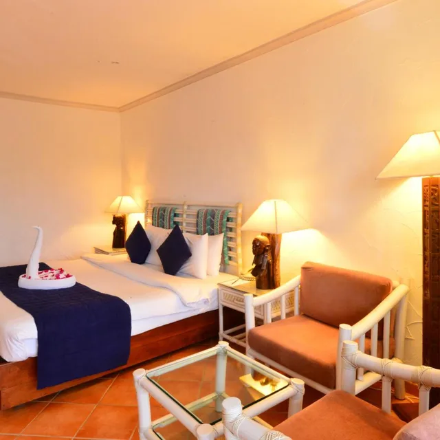 غرفة بسرير مزدوج بإطلالة على الحديقة، Diani Reef Beach Resort and Spa 4/5
