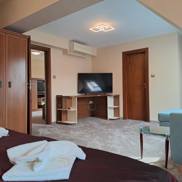 1 Bedroom, Apartment, Contessa Hotel 2/5