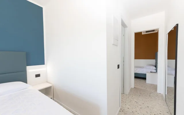 غرفة ثلاثية بإطلالة على البحر، Hotel Delaville Frontemare 6/7