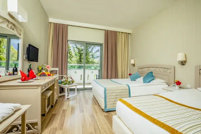 بنغل بسرير مزدوج وسرير فردي، Greenwood Kemer Resort 1/8