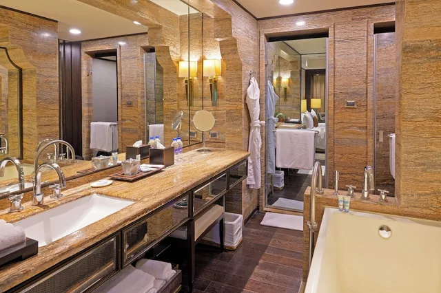 House, Multiple Beds, City View, Itc Grand Chola A Luxury Collection Hotel Chennai 10/10