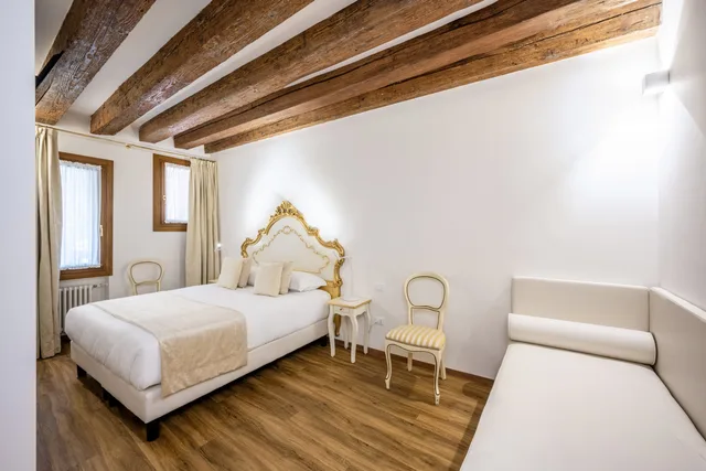 شقة، Hotel Palazzo Paruta 2/10