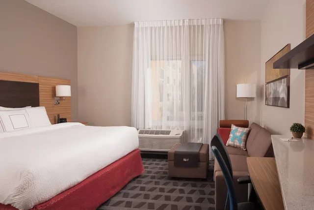 استوديو بسرير كينج مع أريكة لذوي الإعاقة، Towneplace Suites Charleston Airport Convention Center 1/2