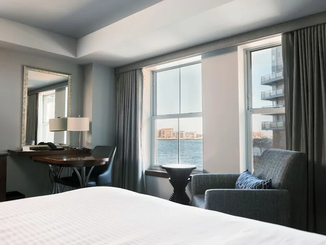 غرفة ديلوكس بسرير كينج، Battery Wharf Hotel Boston Waterfront 5/9
