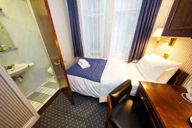 Room, Single, Regency House 4/5