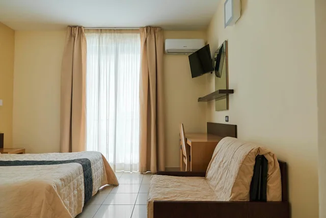 غرفة ثلاثية بإطلالة على الحديقة، Tichos Greenblu Hotel 3/5