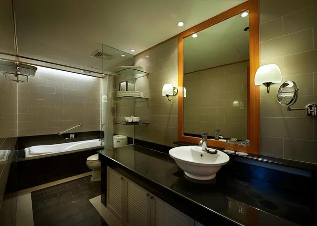 استوديو ديلوكس بسرير كوين، Berjaya Makati Hotel 5/5