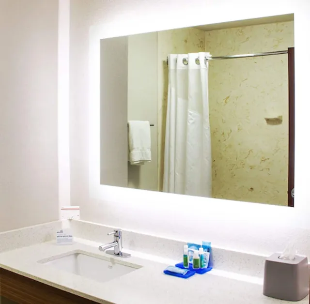 غرفة قياسية بسريرين كوين، Holiday Inn Express & Suites Lexington Dtwn Area-Keenland 6/6