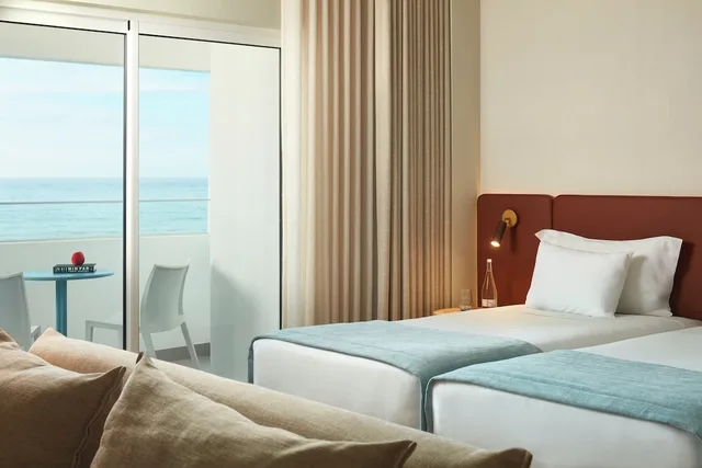 غرفة سوبيريور بسرير مزدوج أو سريرين منفصلين بإطلالة على البحر، Dom Jose Beach Hotel 3/10