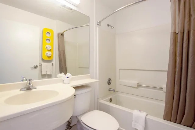 غرفة قياسية بسريرين كوين، Motel6 El Paso, TX - Southeast 5/8