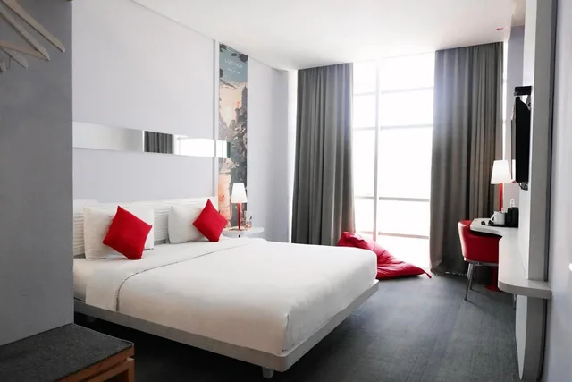Executive, Double Bed, Luminor Hotel Metro Indah Bandung 3/10