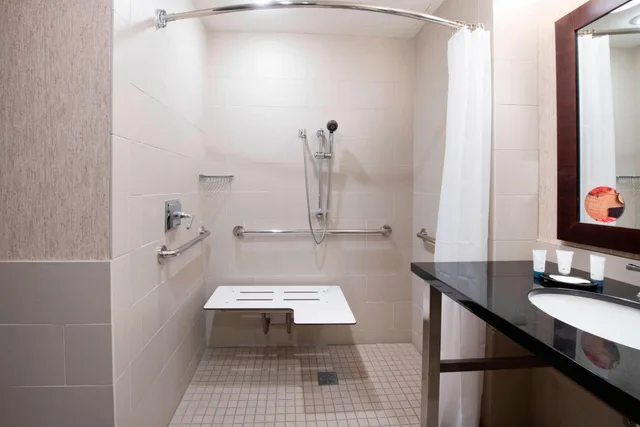 1 Bedroom, Suite, King Bed, Sofa, The Westin Huntsville 4/9