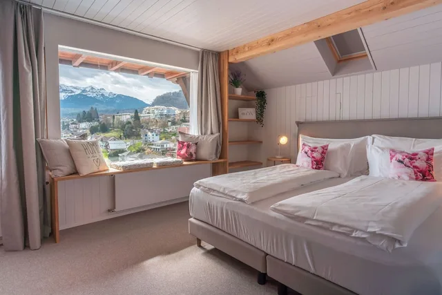 شقة بسرير كوين وسريرين منفصلين بغرفتي نوم، La Belle Vue Boutique Hotel And Cafe 2/2