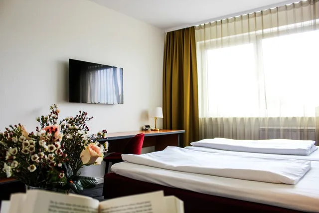 Good, Twin Beds، Good Morning+ Berlin City East 9/10