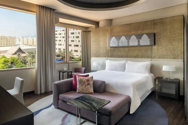 2 Bedrooms, Senior, Cabin، The Westin Doha Hotel Spa 2/5
