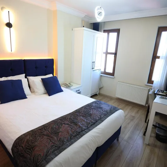 غرفة ديلوكس بسرير مزدوج بإطلالة على البحر، Arven Boutique Hotel 1/2