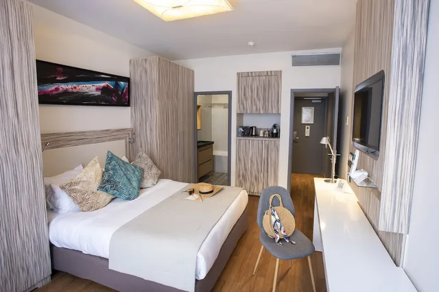 غرفة سوبيريور بشرفة، Eden and Spa Hotel 1/4