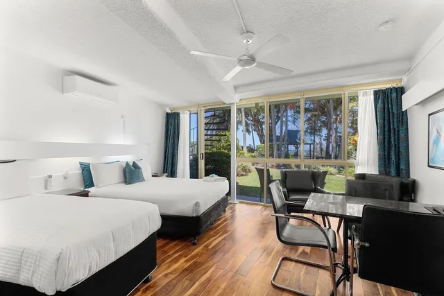 River, Queen Bed, Large، Motel Miramar 3/7