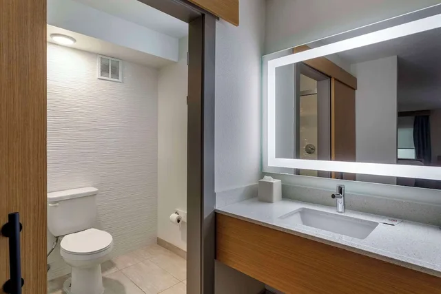 غرفة قياسية بسريرين كوين، Comfort Inn & Suites Nashville Downtown - Stadium 10/10