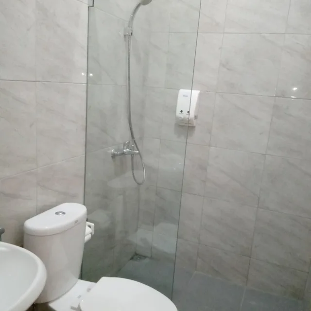 غرفة قياسية بسرير مزدوج، Alzara Hotel Syariah 5/10