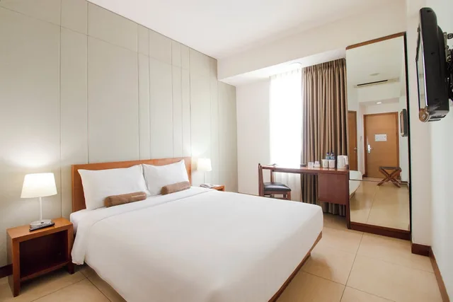 غرفة قياسية بسرير كوين، Park Hotel Jakarta 1/4